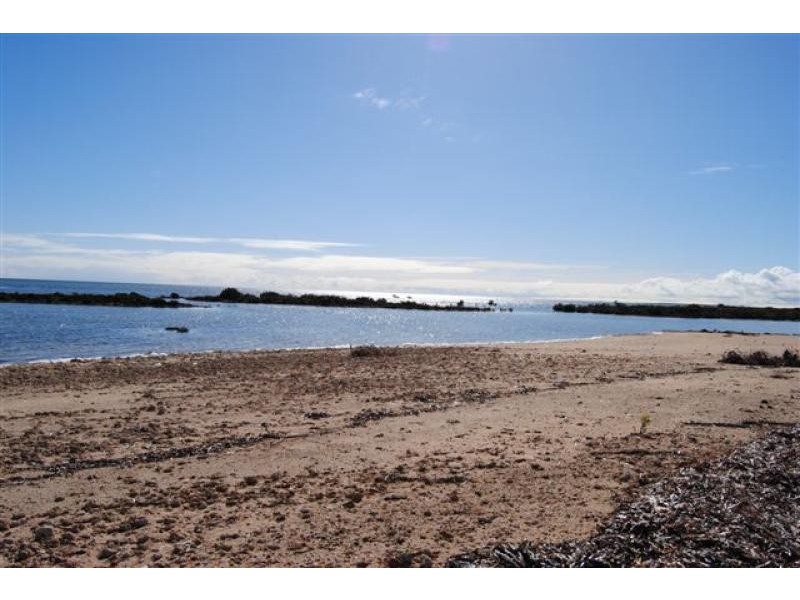 36 Whiting Road, Fisherman Bay SA 5522