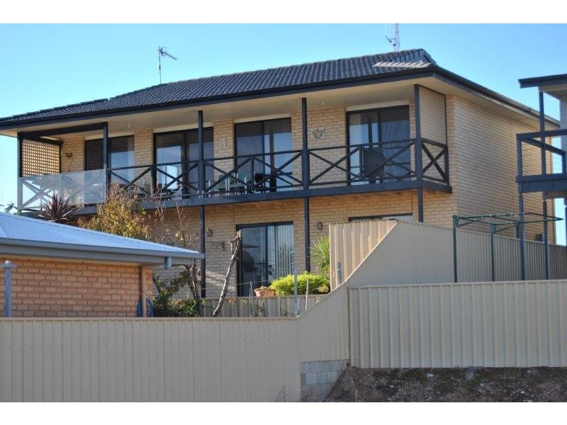 1 Rose Avenue, North Beach SA 5556