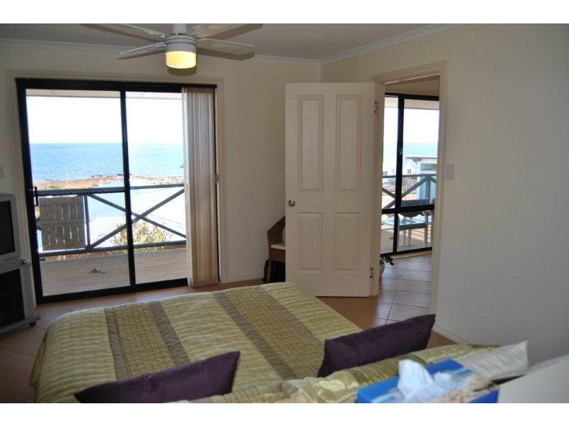 1 Rose Avenue, North Beach SA 5556