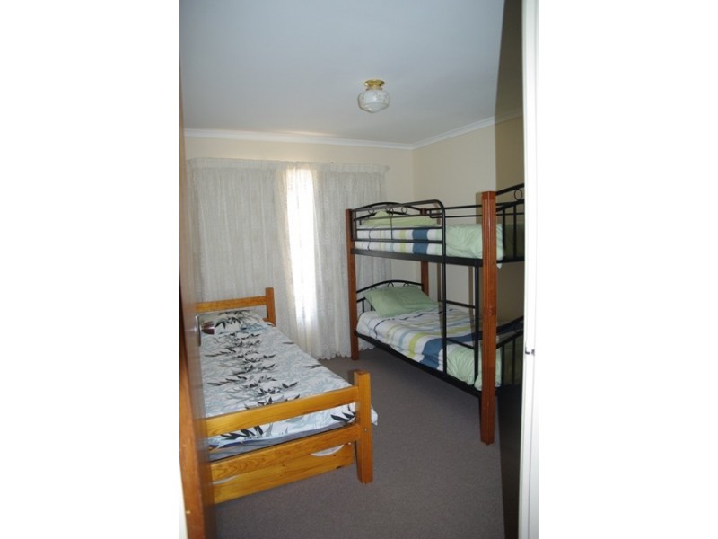 2 Richard St, Wallaroo SA 5556