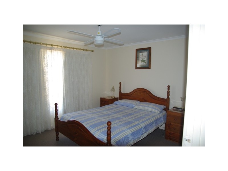 2 Richard St, Wallaroo SA 5556