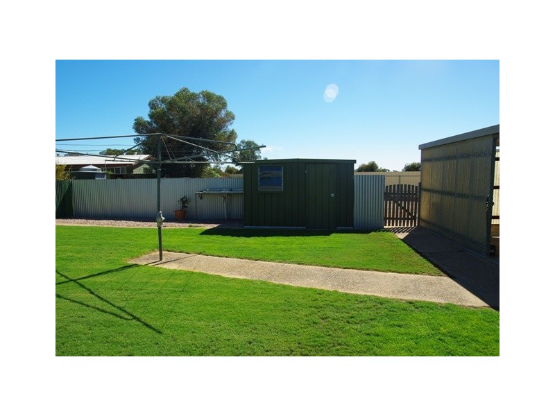 2 Richard St, Wallaroo SA 5556