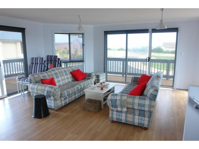 6 Hosking Place, Moonta Bay SA 5558