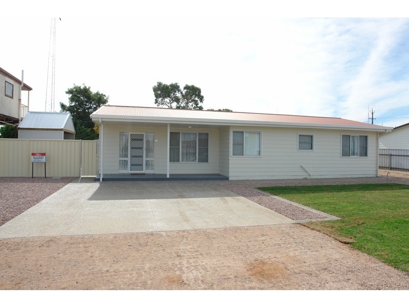 11 Percy Street, Moonta Bay SA 5558