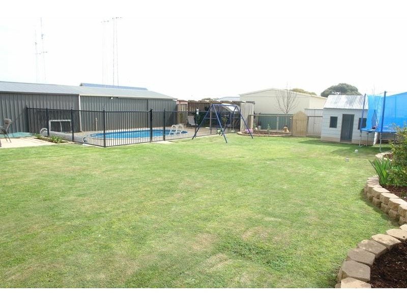 19 Highview  Grove, Moonta Bay SA 5558