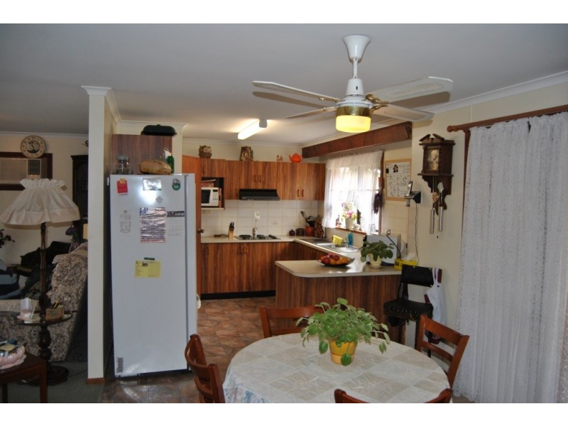 2 Douglas Court, Tiddy Widdy Beach SA 5571