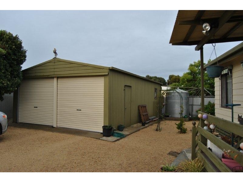 2 Douglas Court, Tiddy Widdy Beach SA 5571