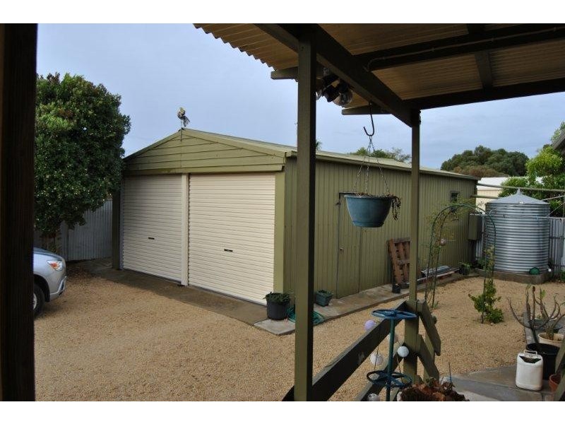 2 Douglas Court, Tiddy Widdy Beach SA 5571