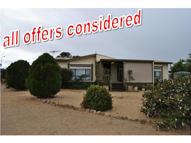 2 Douglas Court, Tiddy Widdy Beach SA 5571