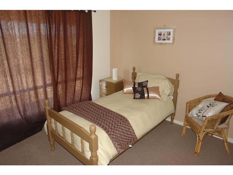 13 Andrew Street, Moonta Bay SA 5558