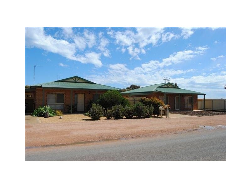 33a and 33b Evans Road, Wallaroo SA 5556