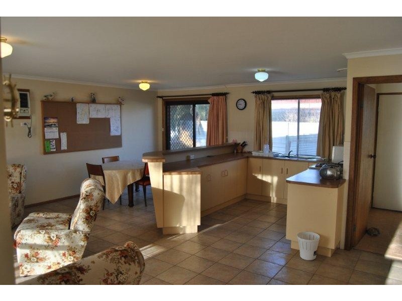 32 Ernest Terrace, Wallaroo SA 5556
