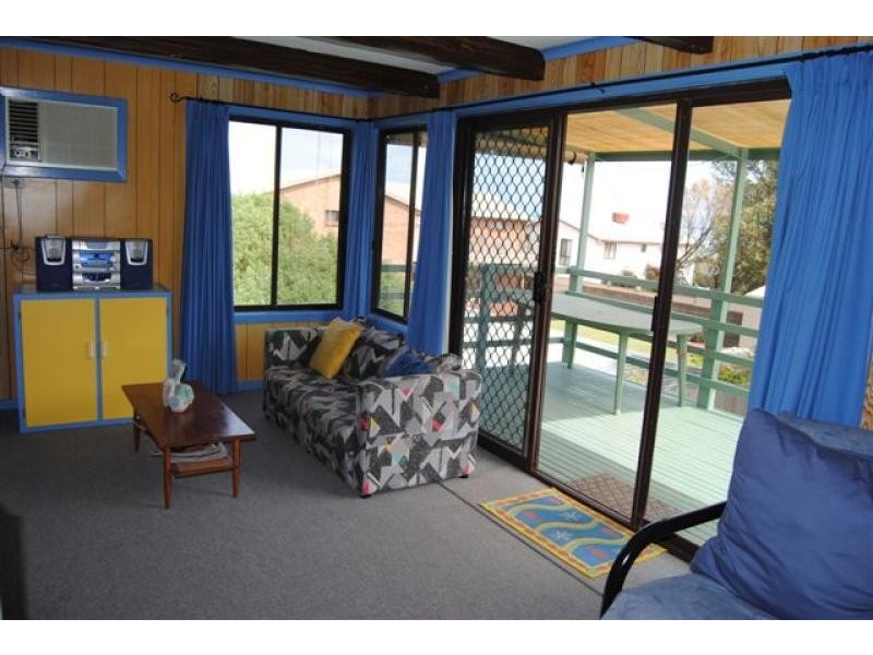 1 Spencer Street, North Beach SA 5556