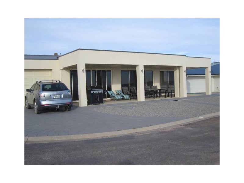 43 Palmer Esplanade, Wallaroo SA 5556