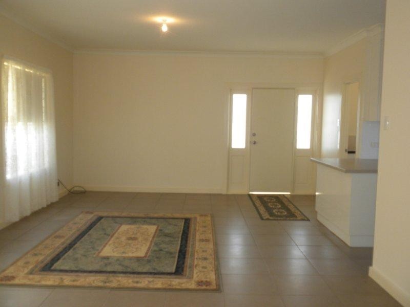 16a Clarke Street, Wallaroo SA 5556