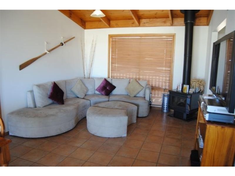 16 Reynolds Street, Moonta Bay SA 5558