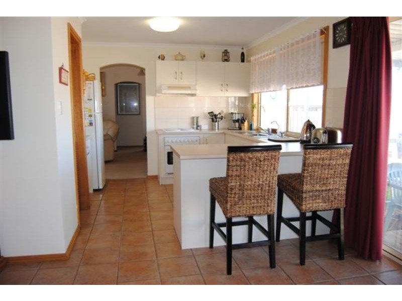 16 Reynolds Street, Moonta Bay SA 5558