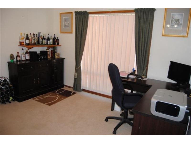 16 Reynolds Street, Moonta Bay SA 5558