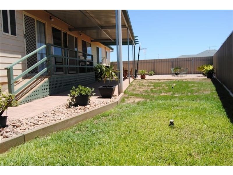 16 Reynolds Street, Moonta Bay SA 5558