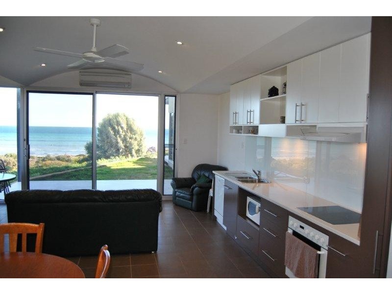 31 Esplanade, North Beach SA 5556