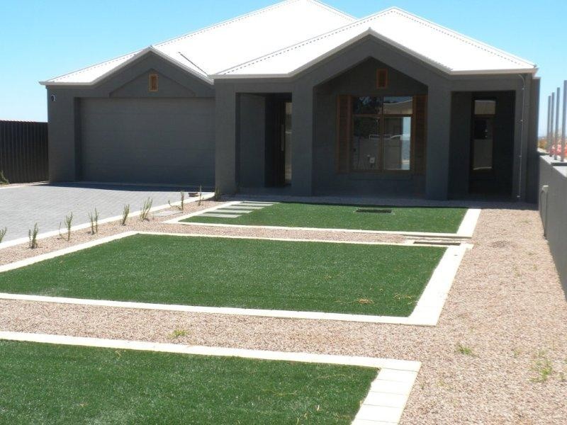 17 (Lot 66) Prankerd Street, Moonta Bay SA 5558