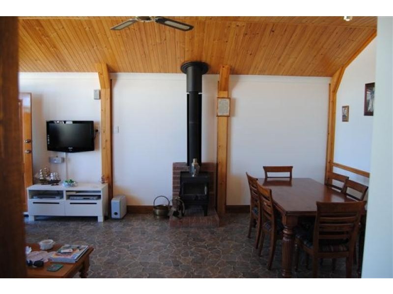 25 The  Parade, Port Clinton SA 5570