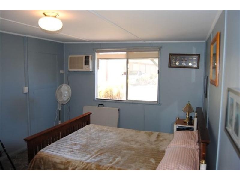 25 The  Parade, Port Clinton SA 5570