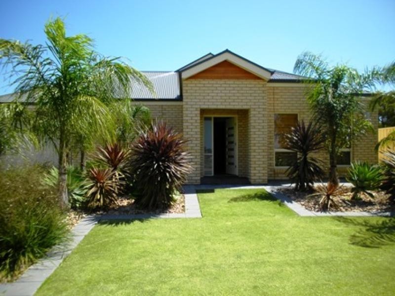 11 Ritter Street, Moonta Bay SA 5558