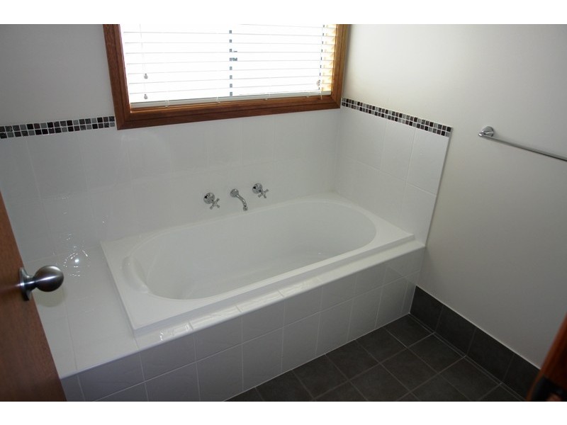 4 (lot 19) Maria Court, Moonta SA 5558