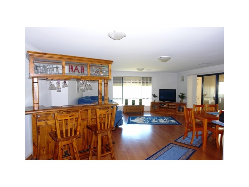 3 Polglase Street, Moonta Bay SA 5558