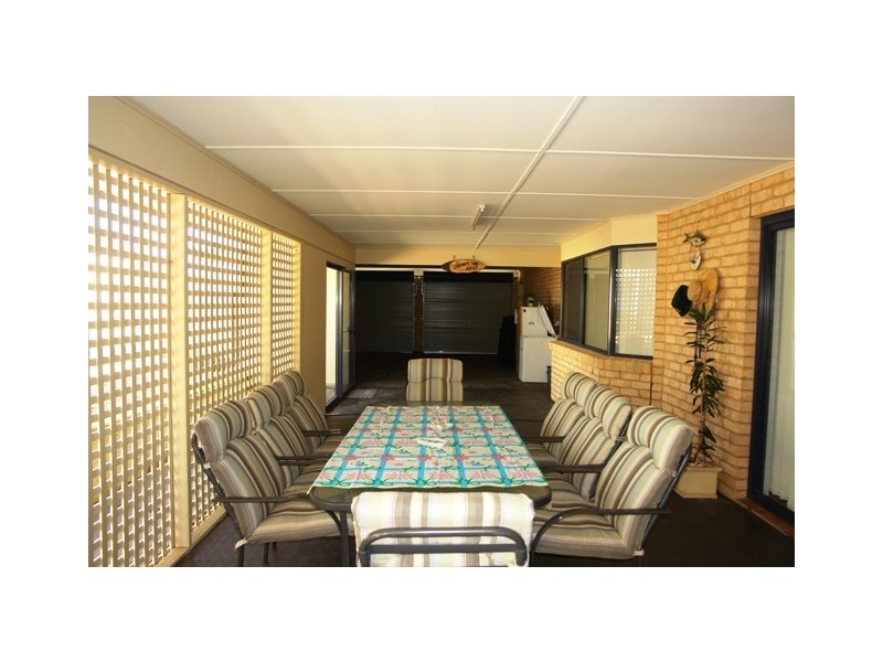 3 Polglase Street, Moonta Bay SA 5558