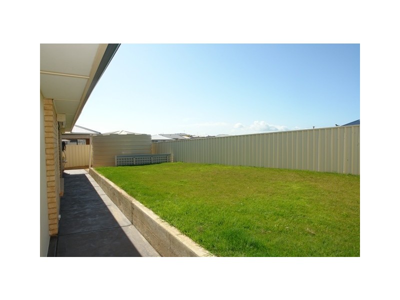 3 Polglase Street, Moonta Bay SA 5558