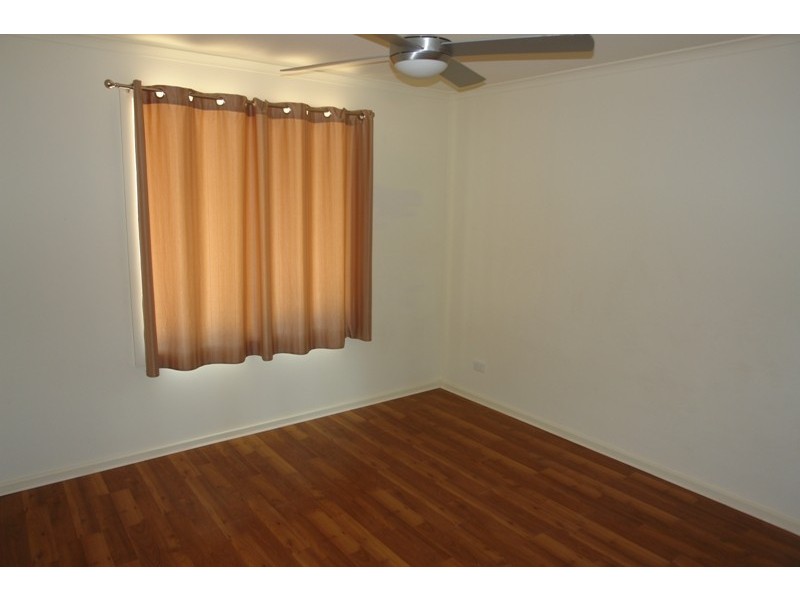 17 Andrew Street, Moonta Bay SA 5558