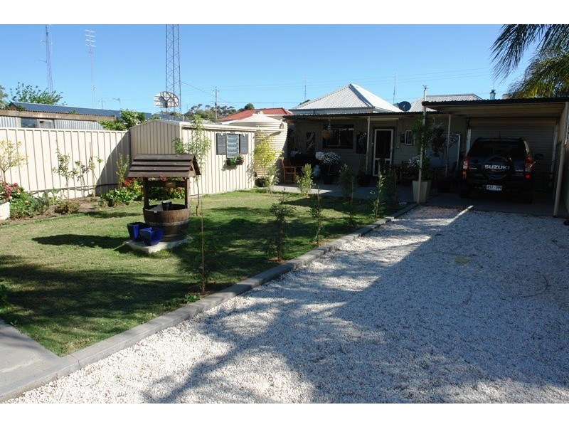 60 Caroline Street, Moonta SA 5558