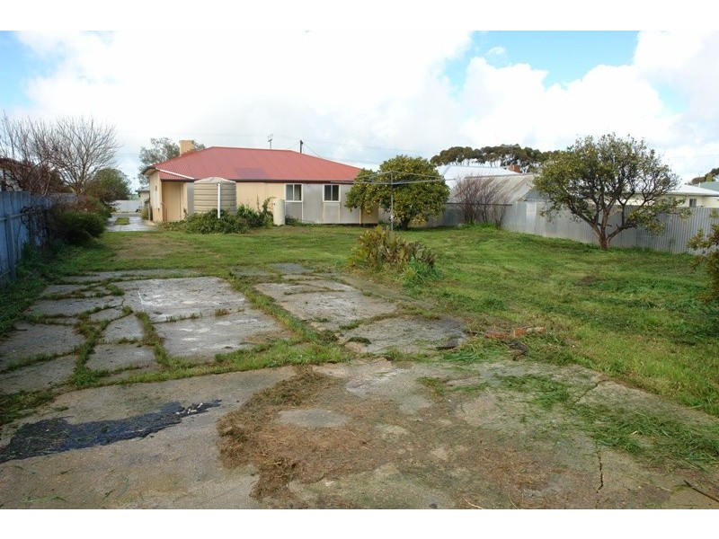 8 Eldon Street, Maitland SA 5573