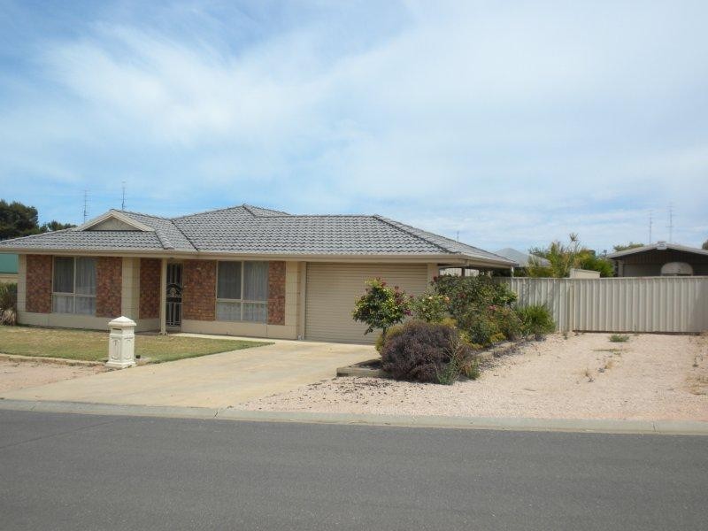 1 Harbison Street, Moonta Bay SA 5558