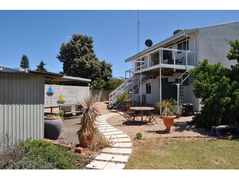 10 Lucy Street, Moonta Bay SA 5558