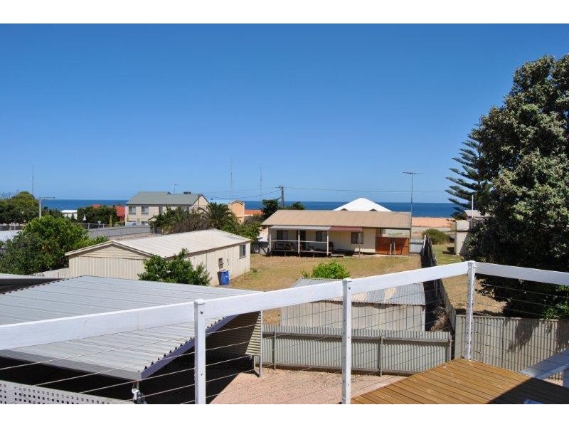 10 Lucy Street, Moonta Bay SA 5558