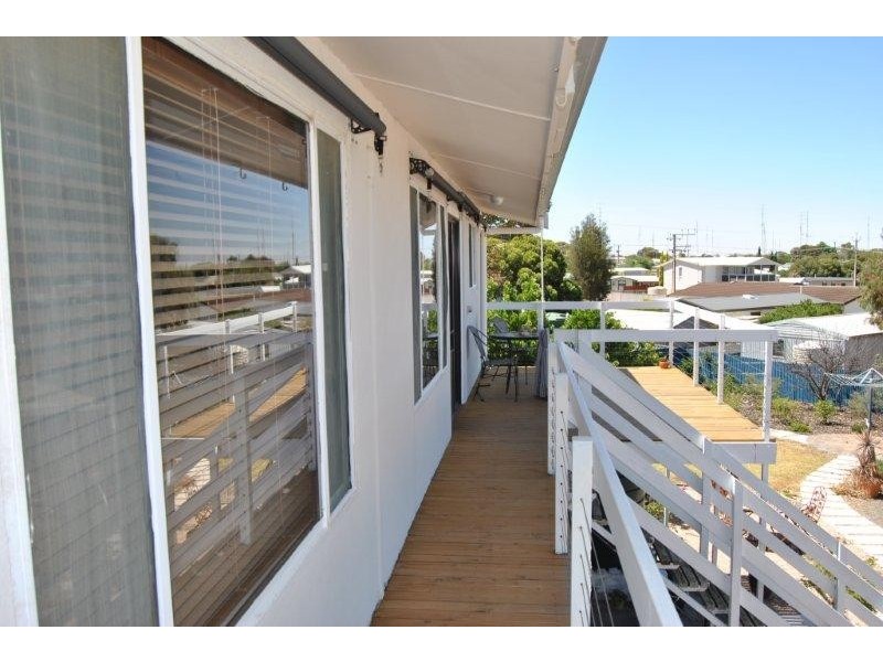 10 Lucy Street, Moonta Bay SA 5558