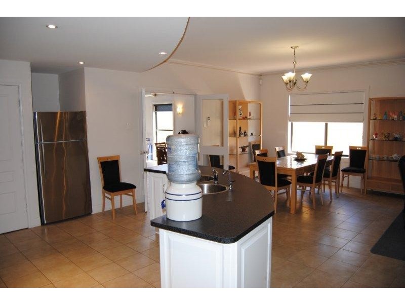 4 Stately Way, Wallaroo SA 5556