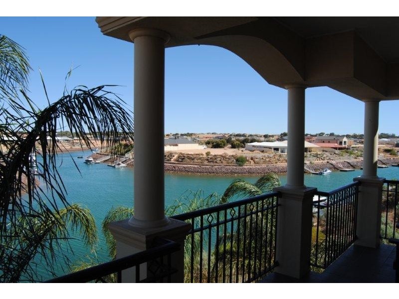 4 Stately Way, Wallaroo SA 5556
