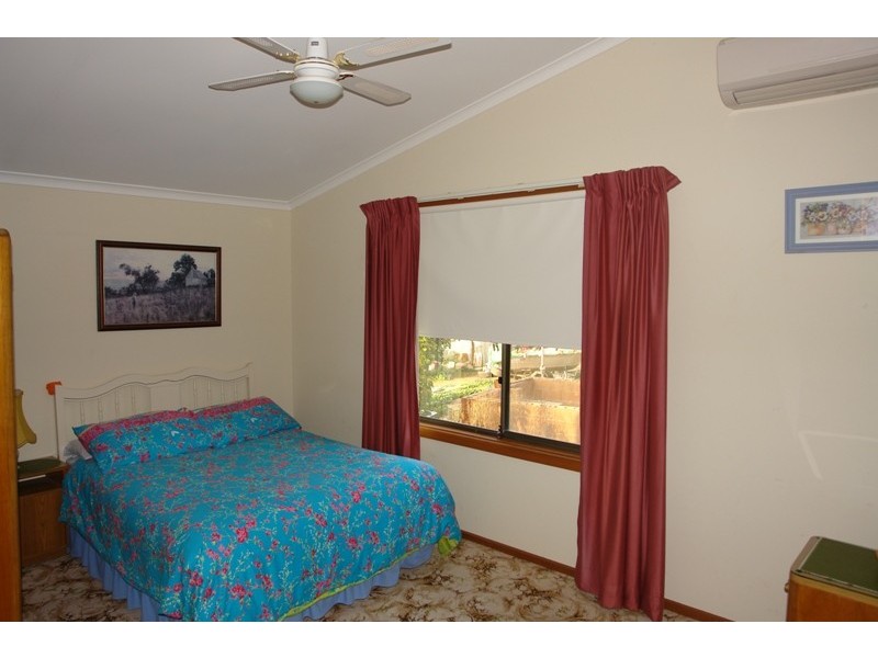 35 Hughes Avenue, Moonta Bay SA 5558