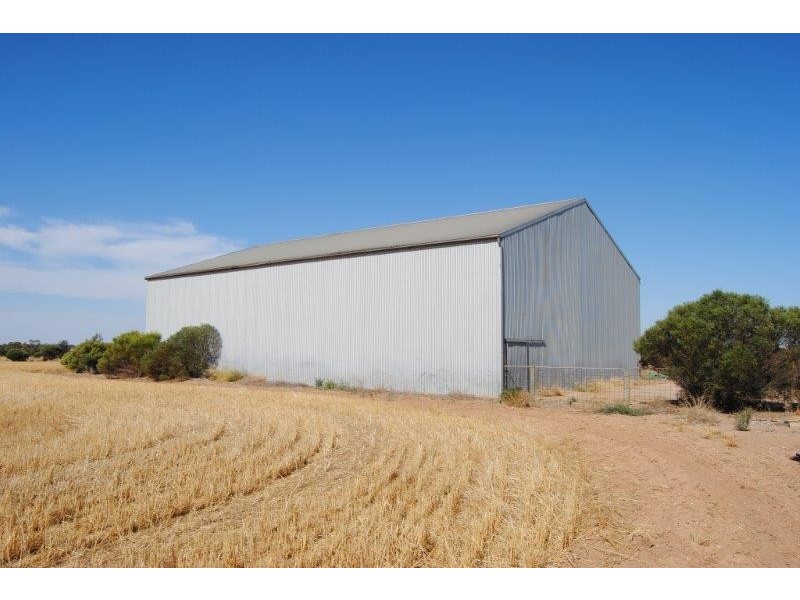 Sec 648 and 649 cnr Hazelgrove and Fairfield Roads, Kadina SA 5554