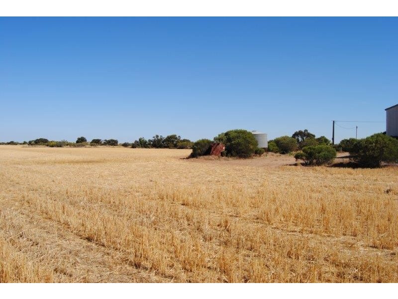 Sec 648 and 649 cnr Hazelgrove and Fairfield Roads, Kadina SA 5554