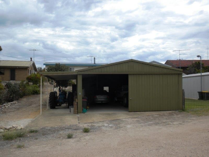 6 Pinwattle Place, The Pines SA 5575