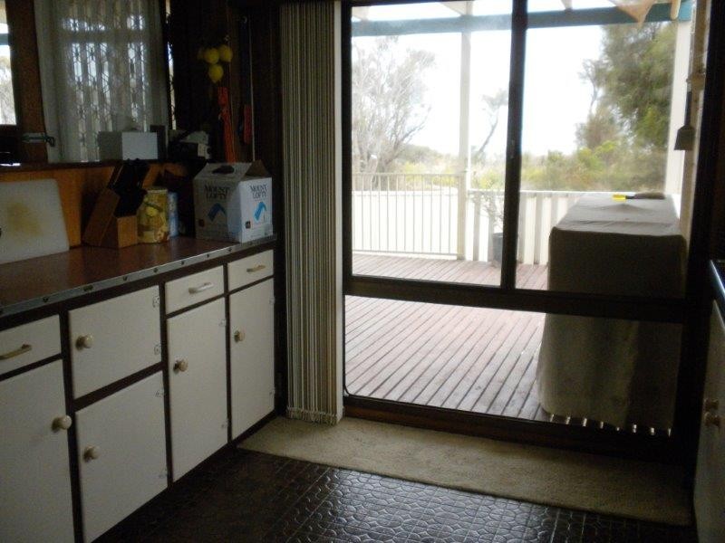 6 Pinwattle Place, The Pines SA 5575