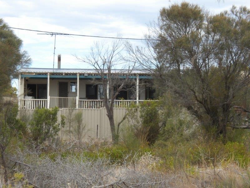 6 Pinwattle Place, The Pines SA 5575
