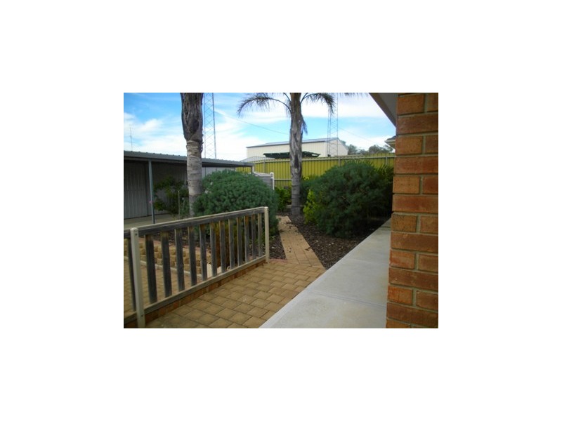 4 Highview Grove, Moonta Bay SA 5558