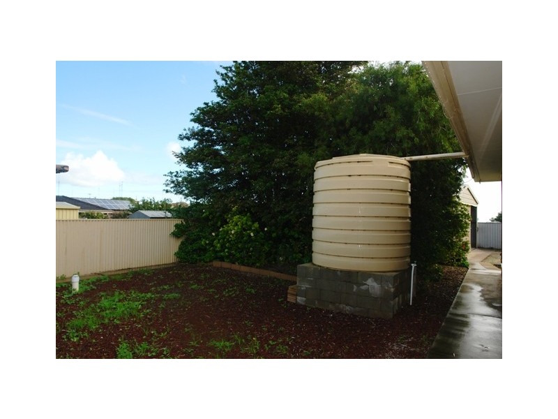 6 Olive Place, Moonta Bay SA 5558