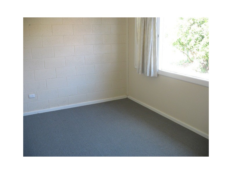 4 bowden, Moonta Bay SA 5558